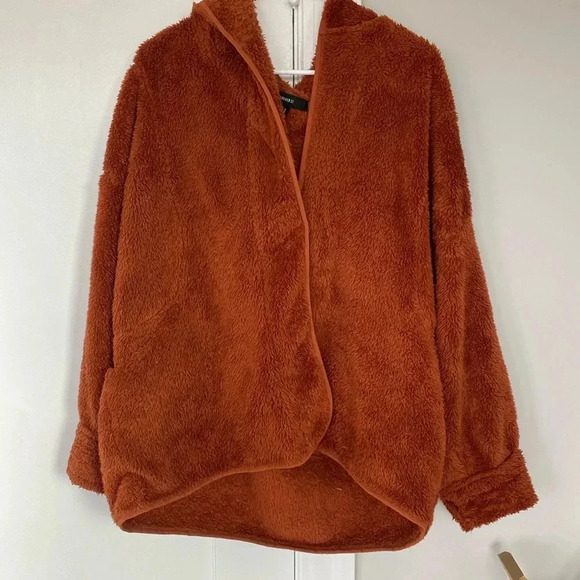 FOREVER 21 Fluffy Orange Jacket Medium - Picture 1 of 6